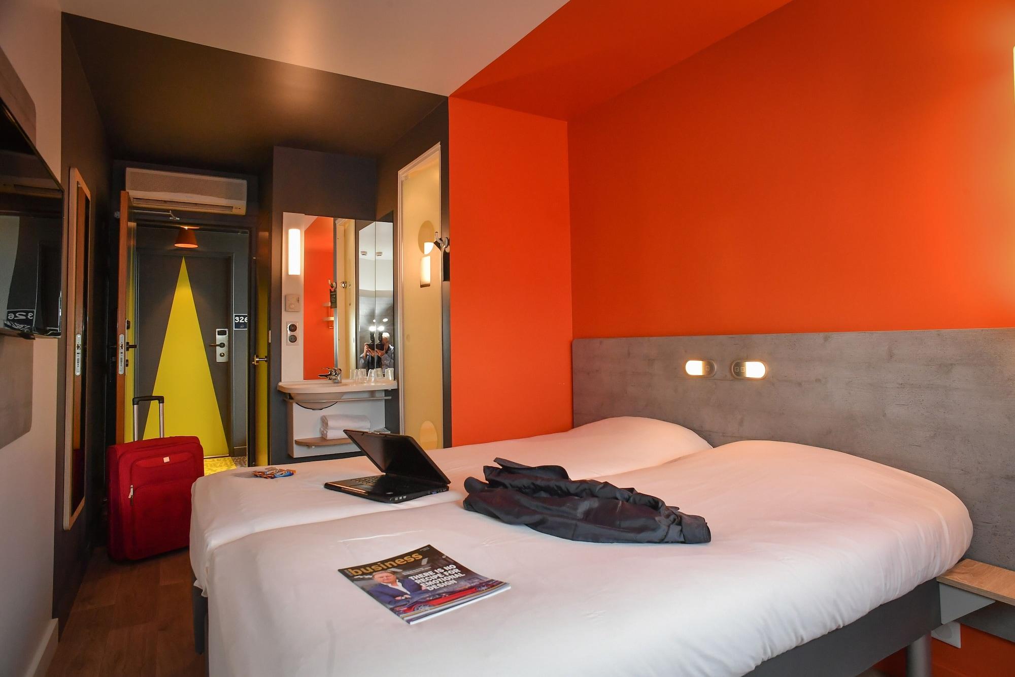 Ibis Budget Кутанс Экстерьер фото
